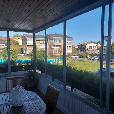 Con Piscina, Parking Y Terraza Apartman *