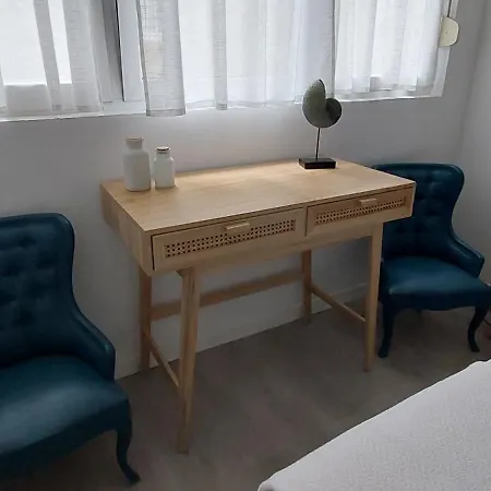 Con Piscina, Parking Y Terraza Apartment