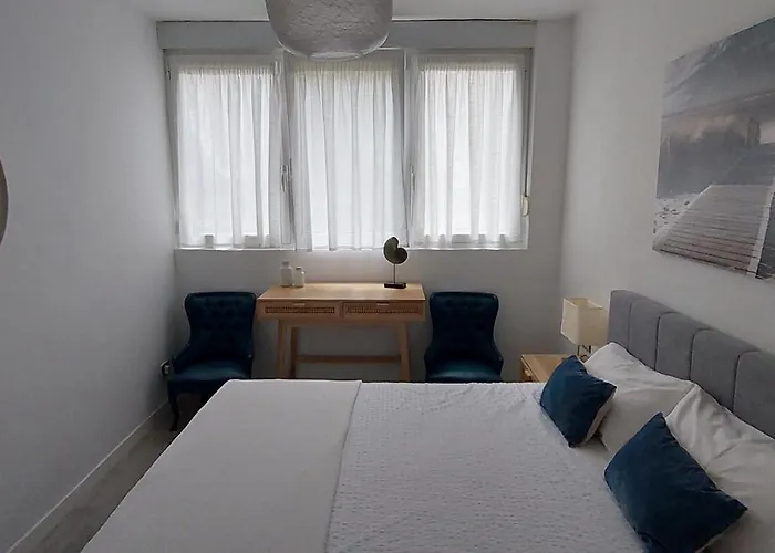 Apartment Con Piscina, Parking Y Terraza *