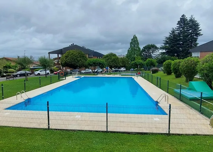Lägenhet Con Piscina, Parking Y Terraza