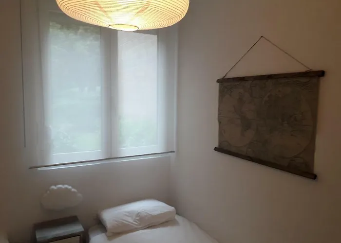 Con Piscina, Parking Y Terraza